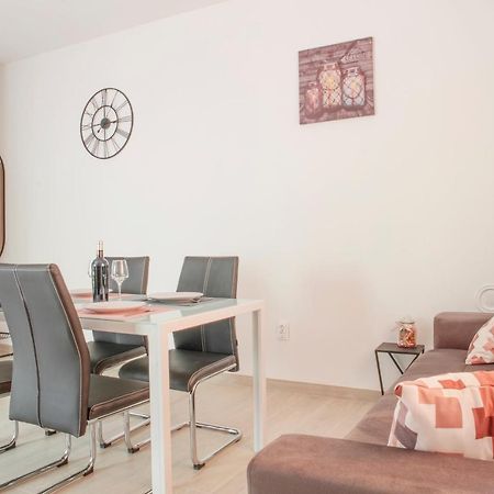 Apartmani Vudrag 特罗吉尔 外观 照片