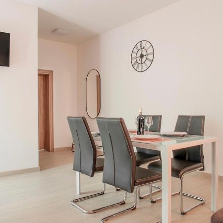 Apartmani Vudrag 特罗吉尔 外观 照片
