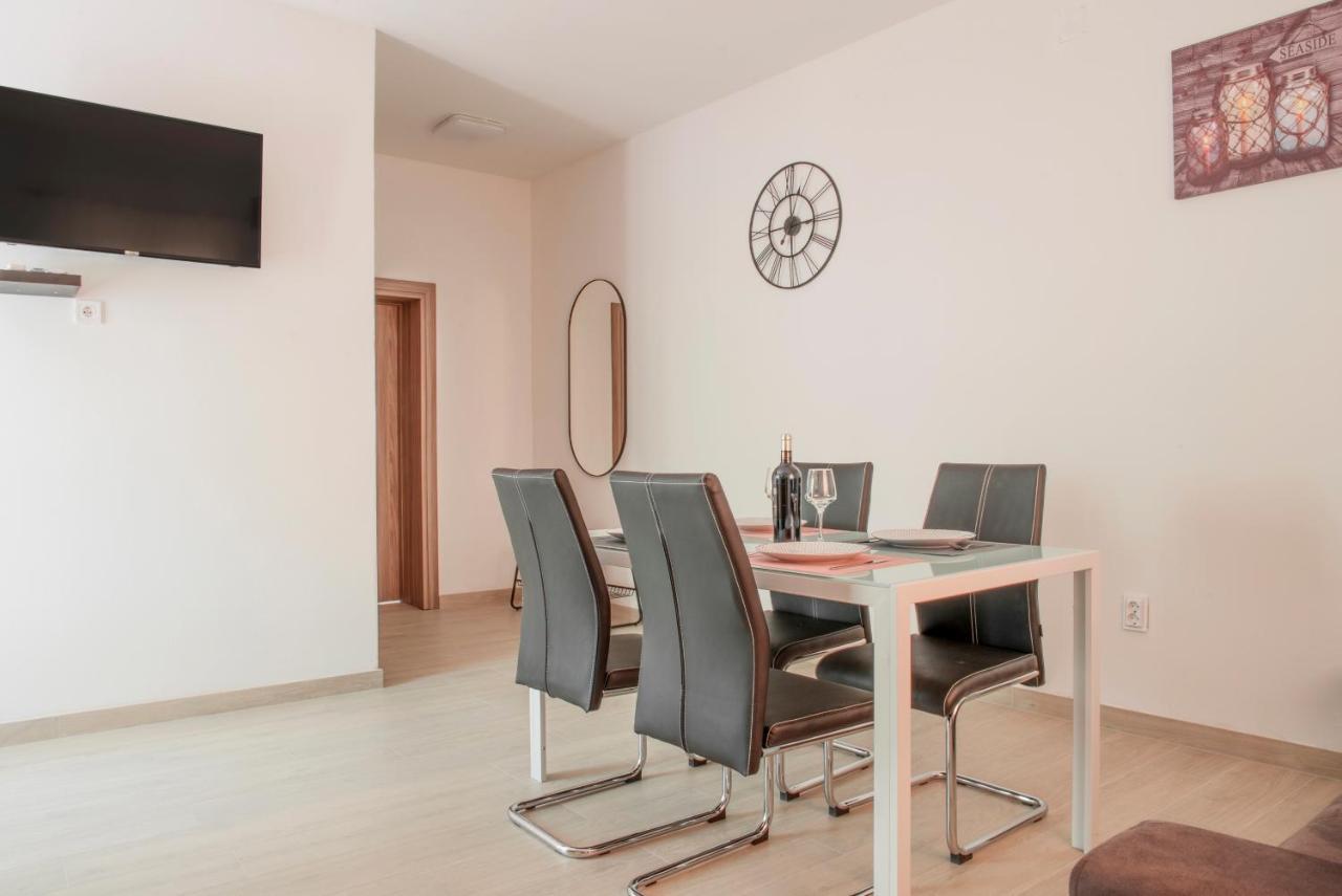 Apartmani Vudrag 特罗吉尔 外观 照片